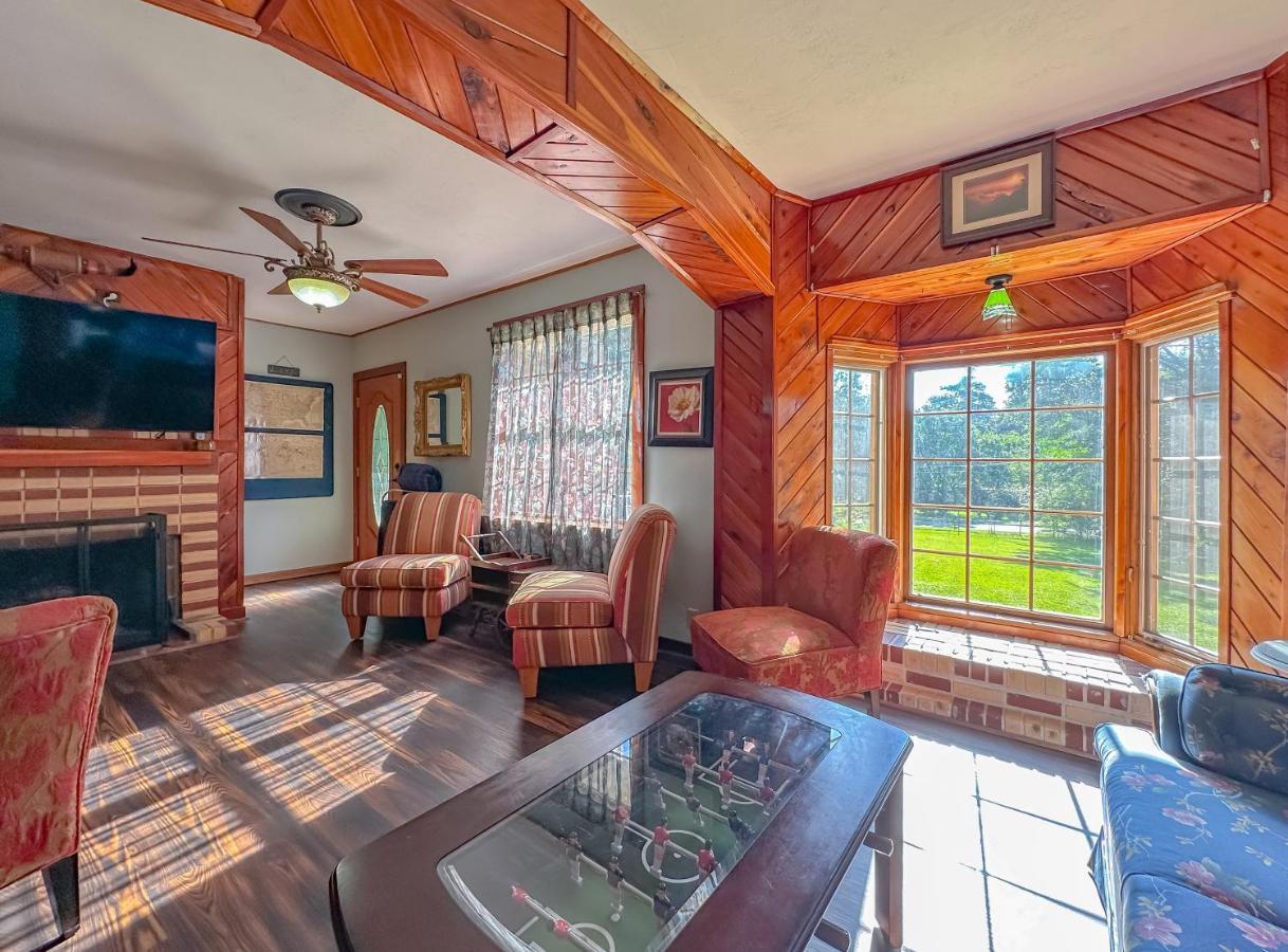 Groups-Hot Tub -Pool- Private-4 Baths Villa Tallahassee Exterior foto