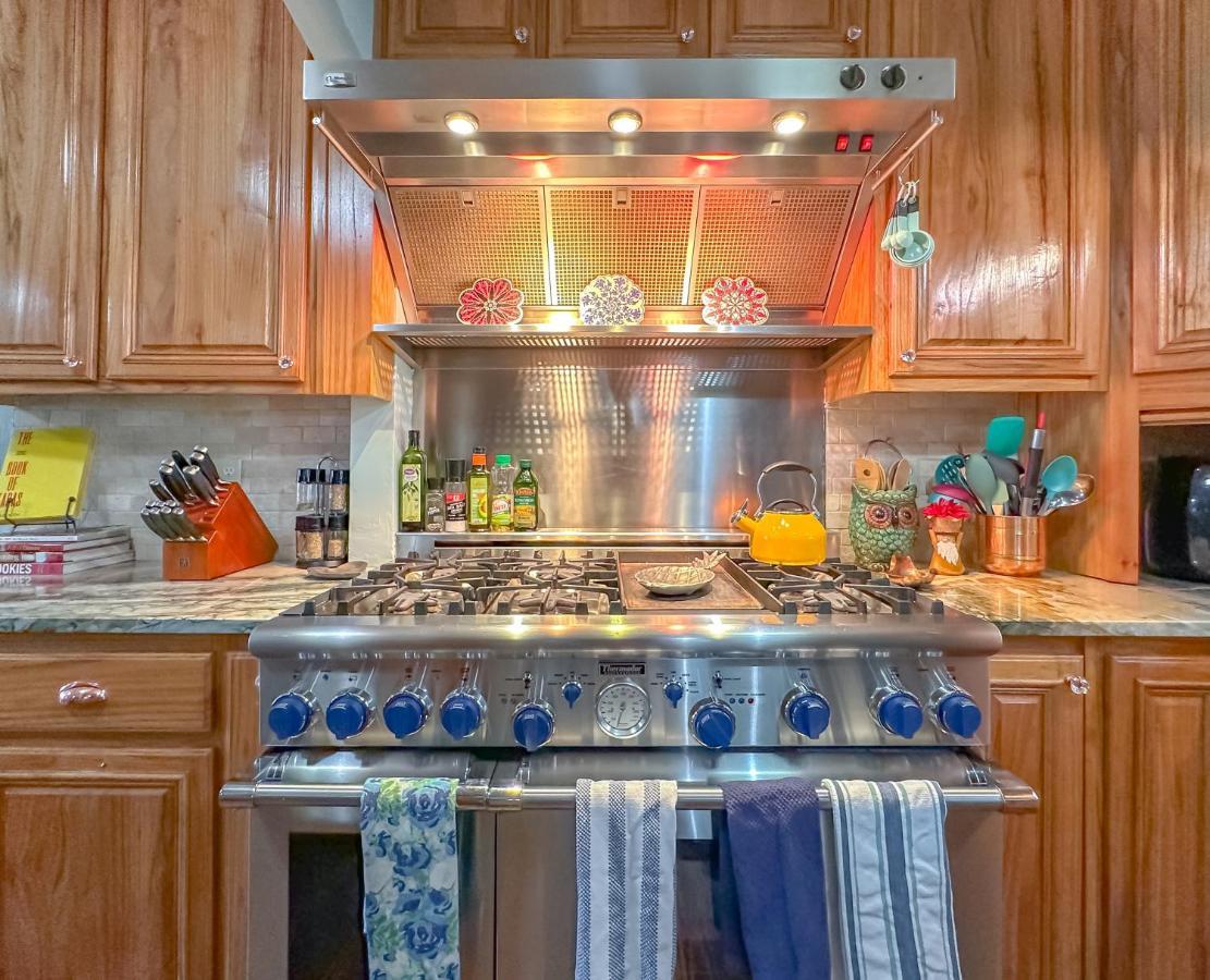 Groups-Hot Tub -Pool- Private-4 Baths Villa Tallahassee Exterior foto